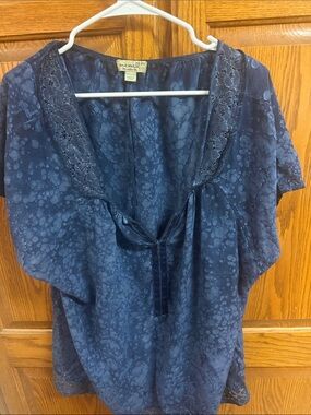 One World XXL Vintage-Inspired Navy Lace Trim Women’s Top